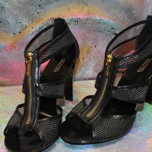 MICHAEL KORS BLACK ZIPPER HEELS - Picture 5 of 5